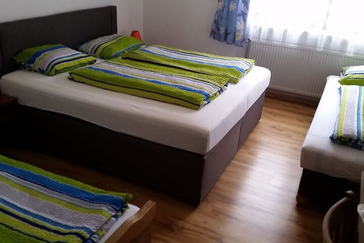 Room 19 of 32