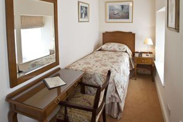 Room 12 of 23