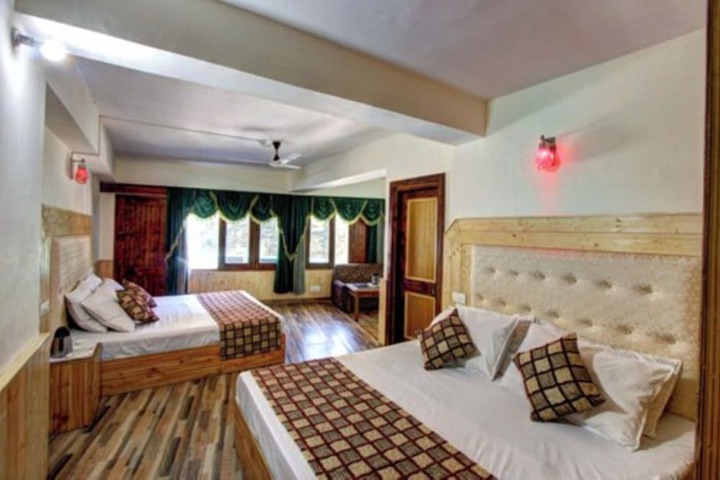 Room 3 of 13