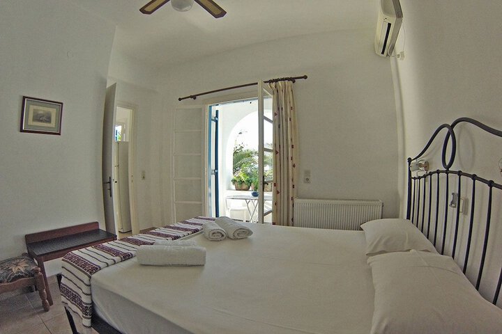 Room 12 of 15