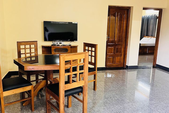 Room 3 of 20