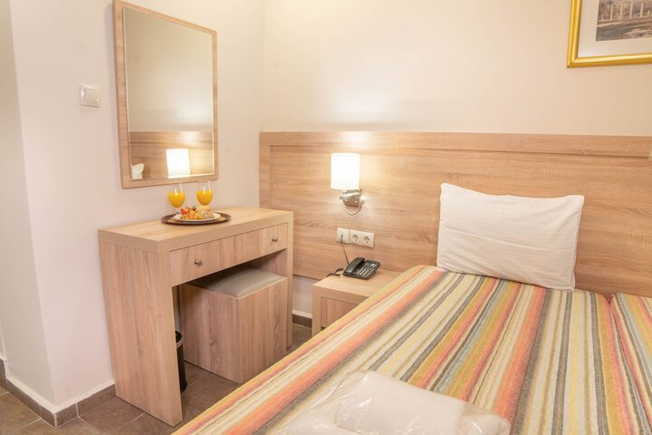 Room 63 of 120