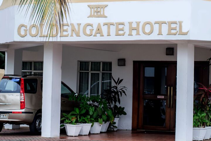 Exterior of Golden Gate Hotel