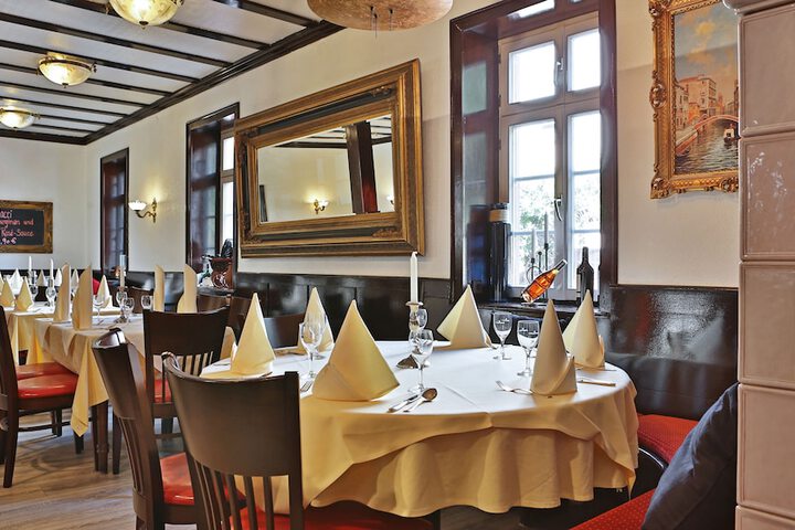 Dining Photos