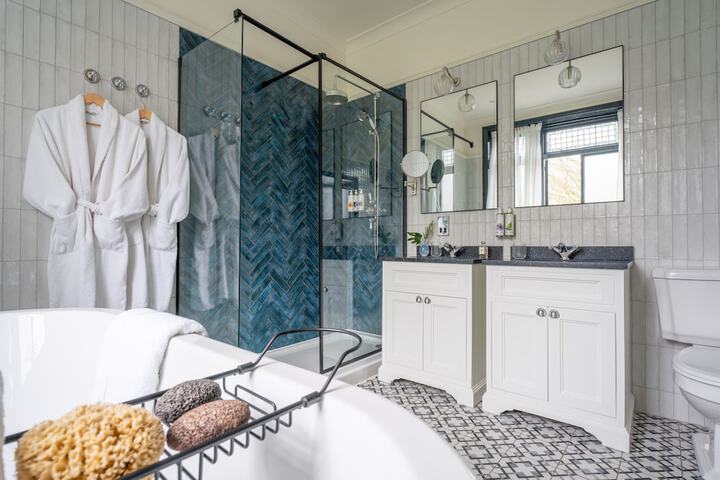 Bath Interior