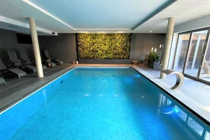 Pool 47 of 65
