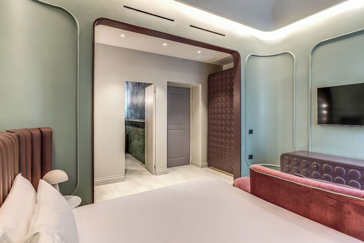 Room 8 of 51
