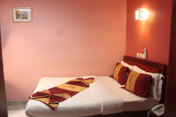 Room 9 of 41