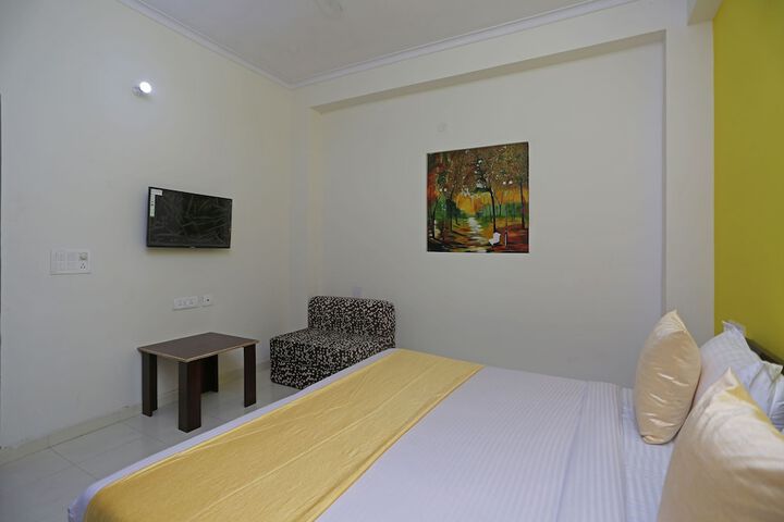 Room 17 of 25