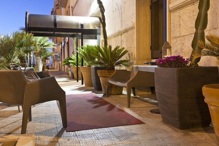 Terrace/Patio 31 of 34