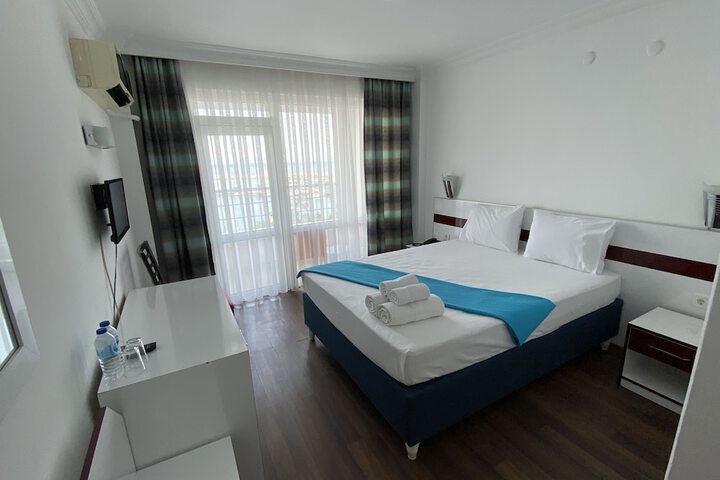 Room 16 of 78