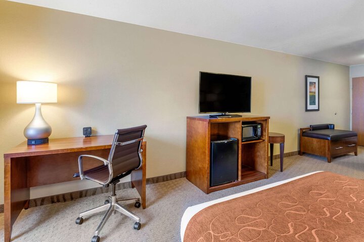 Room 7 of 48