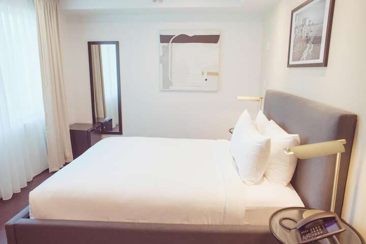 Room 36 of 178