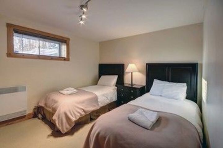 Room 5 of 25
