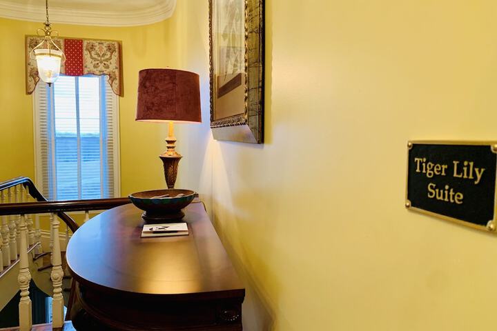 Room 8 of 40