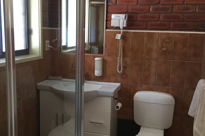 Room 2 of 30