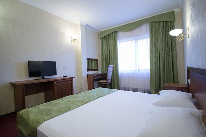 Room 9 of 49