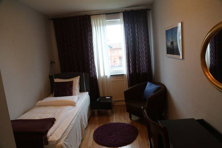 Room 7 of 52