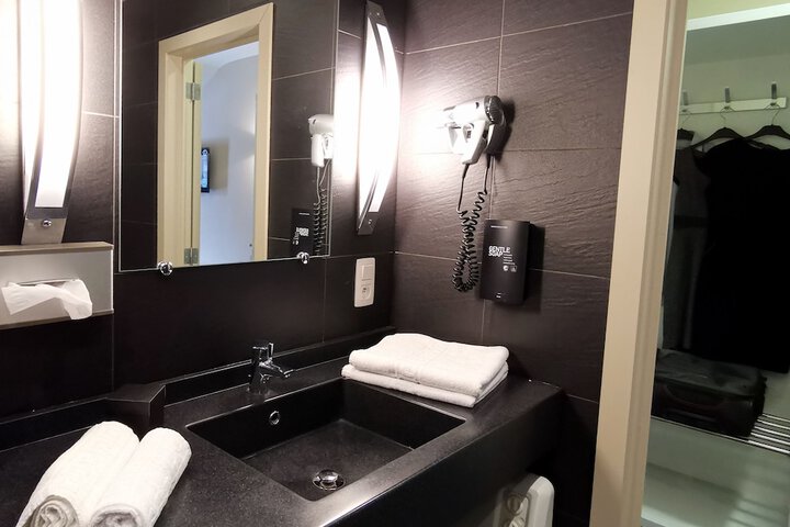 Room 20 of 57