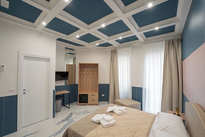 Room 200 of 309
