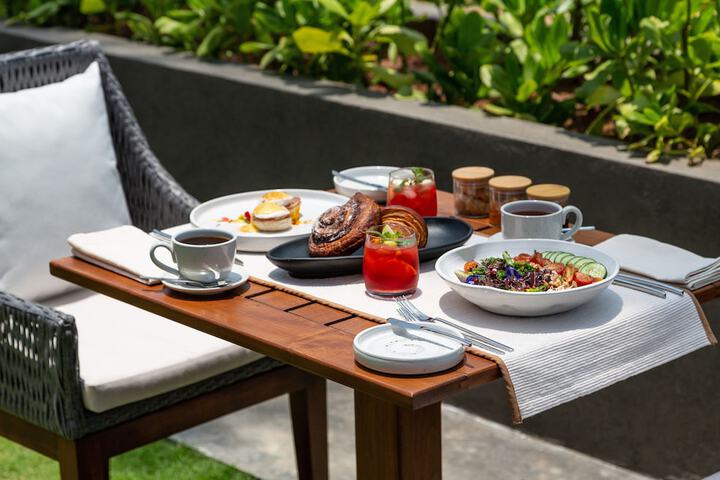 Breakfast/Coffee Service 37 of 43
