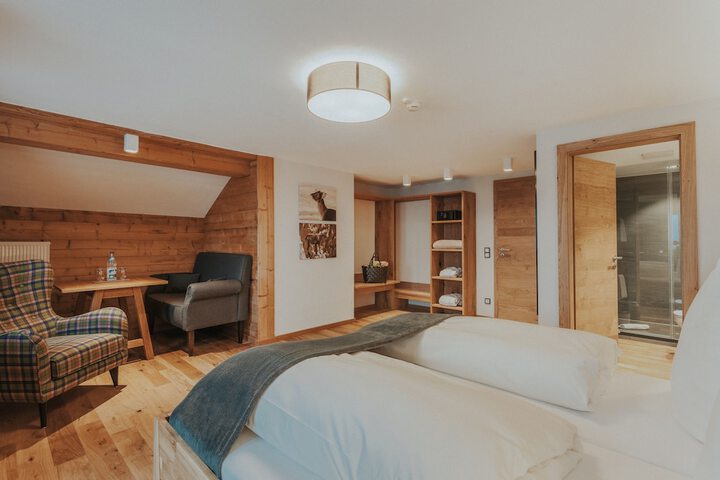Room 7 of 75