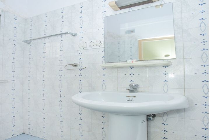 Room 15 of 15