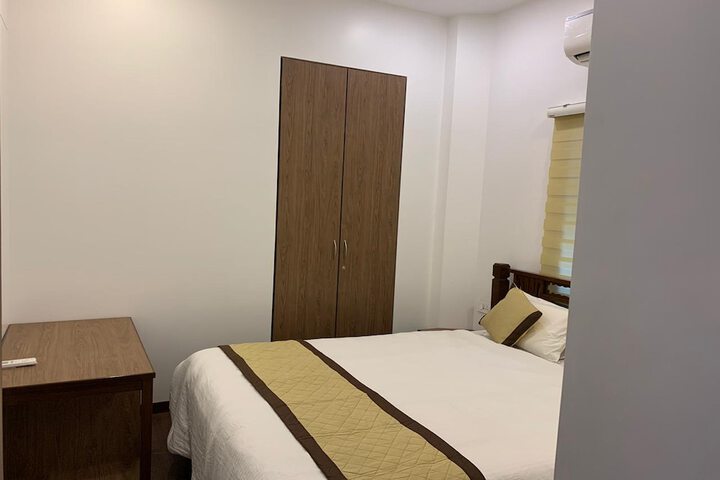Room 27 of 44