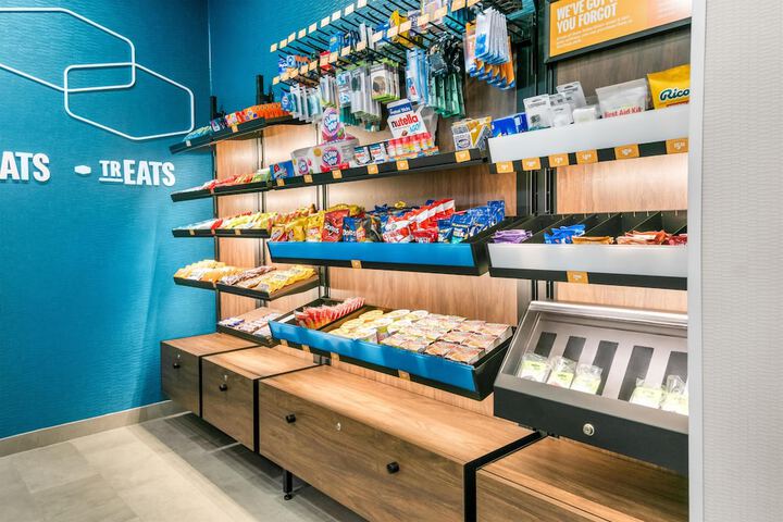 Snack bar