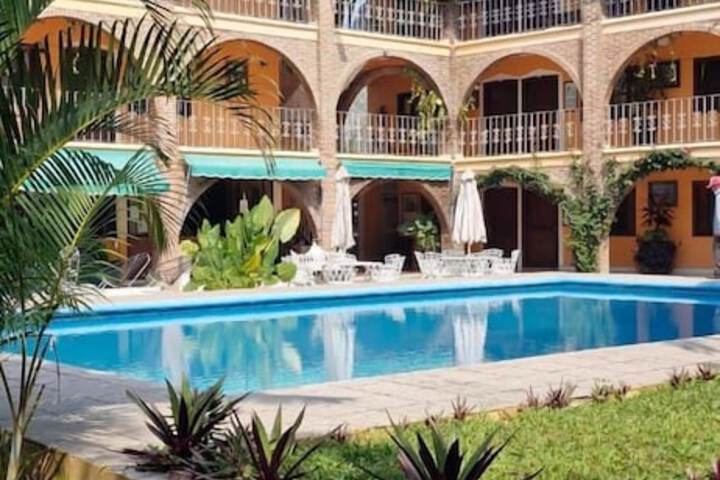 Exterior of Hotel HF Hacienda San Francisco