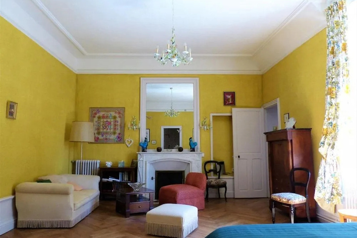 Room 3 of 13