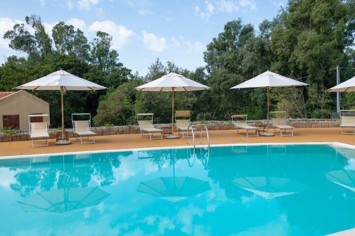 Pool 15 of 45