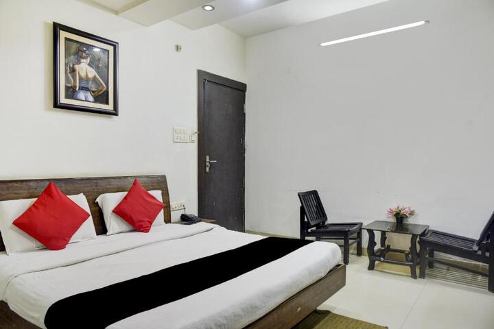 Hotel O Aditya Palace