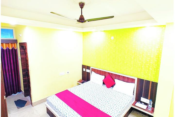 Room 2 of 12