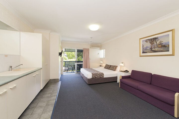 Room 5 of 34
