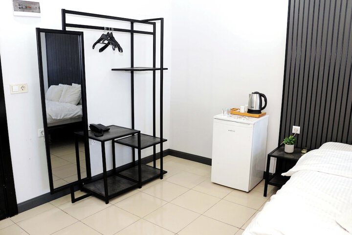 Room 90 of 108
