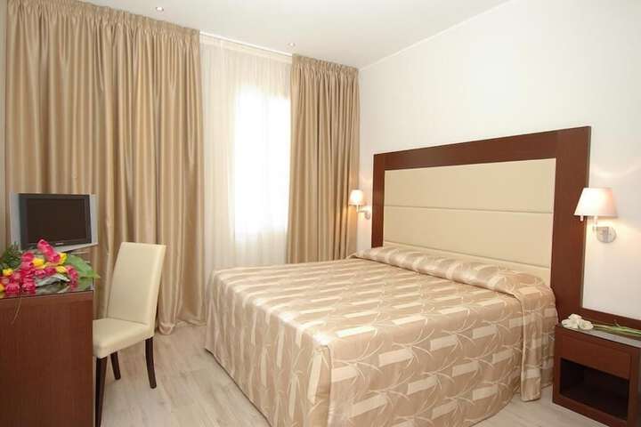 Room 46 of 69