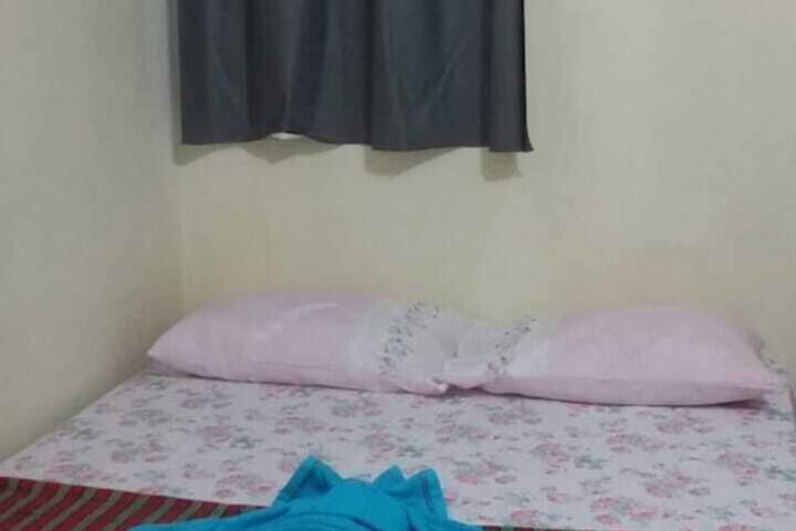 Room 17 of 19