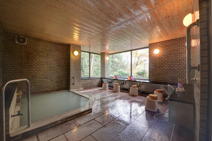 Room 30 of 99