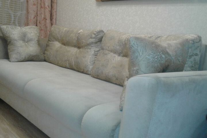 Room 12 of 33