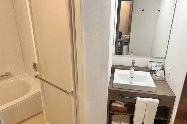 Room 61 of 127