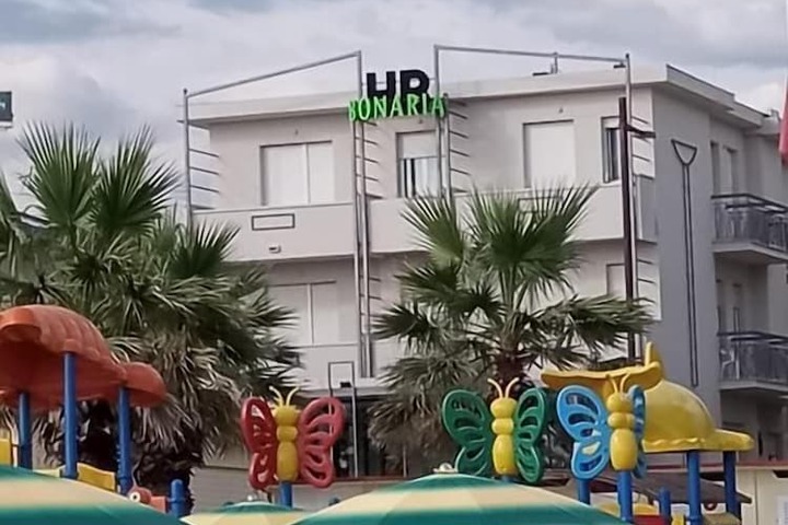 Hotel 37 of 44