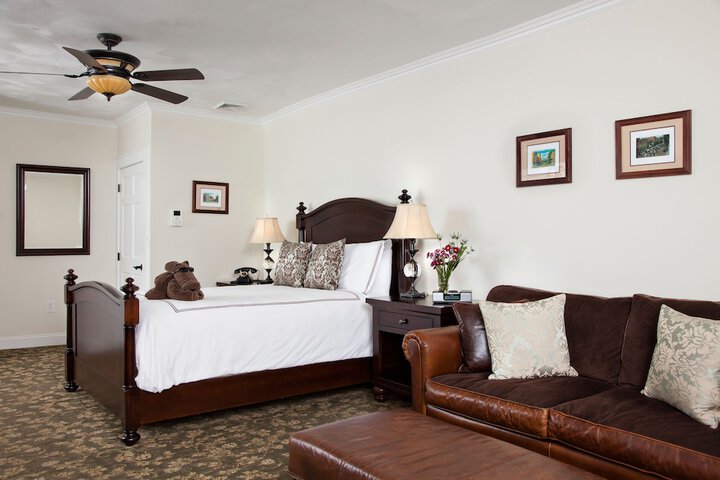 Room 15 of 36