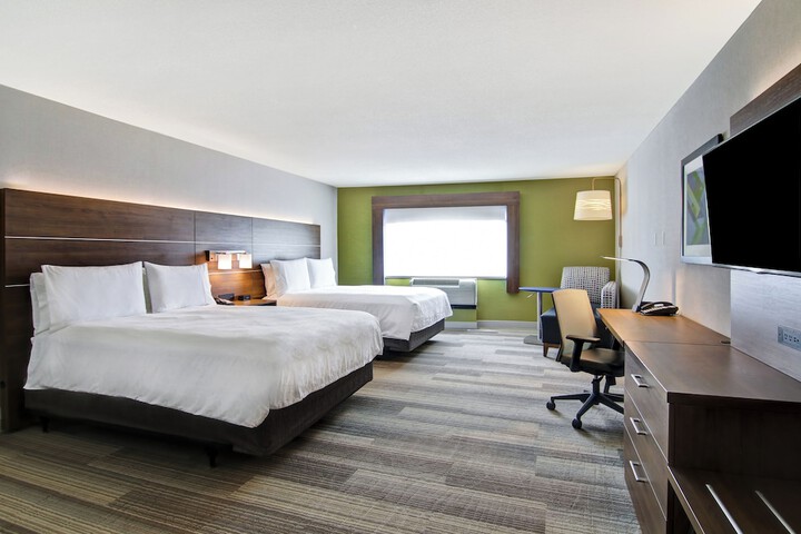 Room 13 of 63