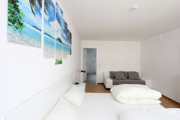 Room 7 of 35