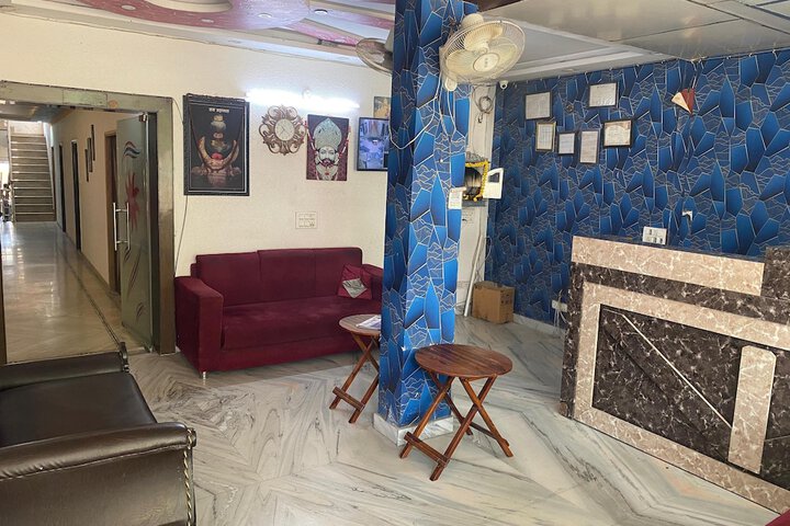 Room 14 of 27