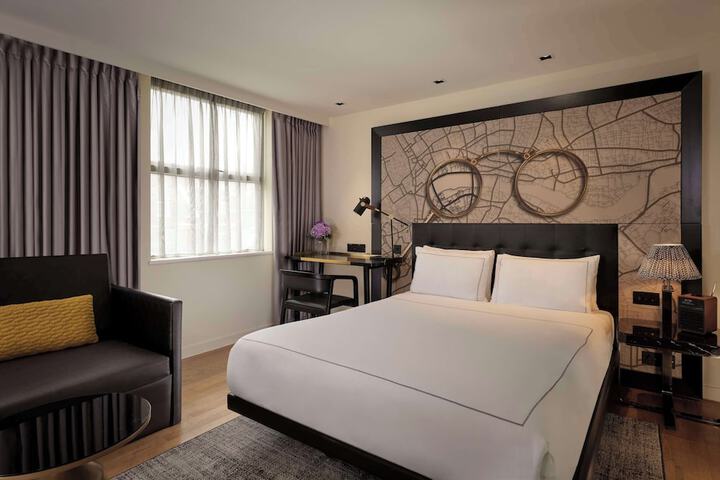 Room 47 of 105