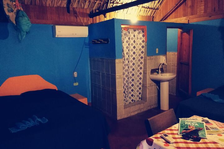Room 6 of 48