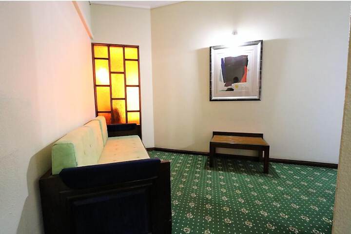 Room 16 of 46
