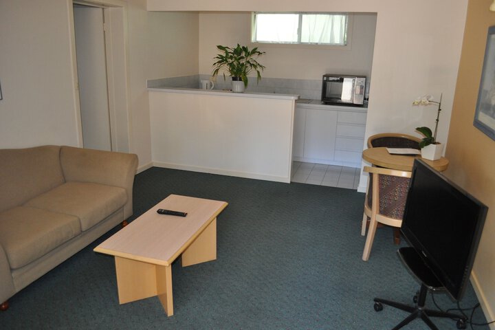 Room 27 of 41